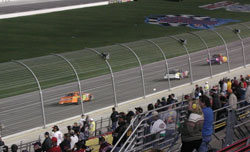 Thats MArk MArkin, who eventually wins, running behind the pace car